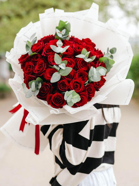 Kytice červených růží - Černá Růže 